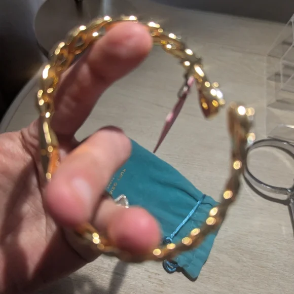 NWT Kurt Geiger Rainbow Heart Crystal Bracelet - Picture 7 of 8